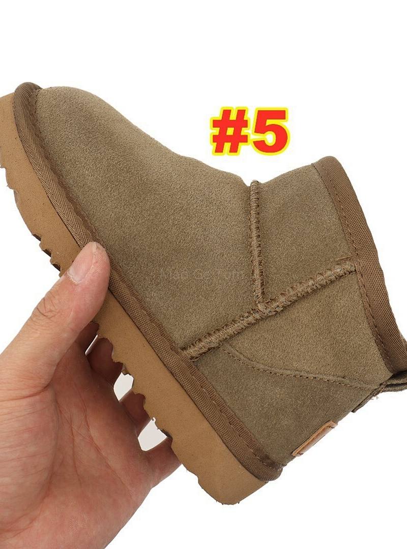 UGG Child HE3998 $32