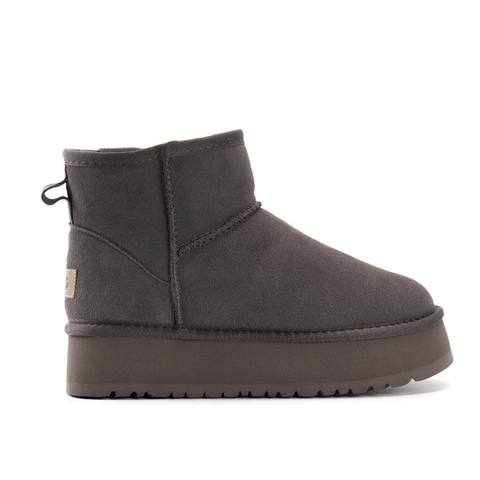 UGG HE3969 $43