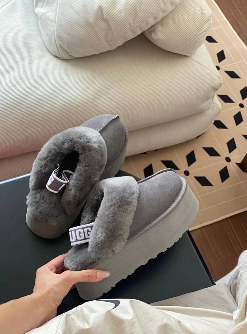 כפכף UGG חורפי הדגם הגבוה