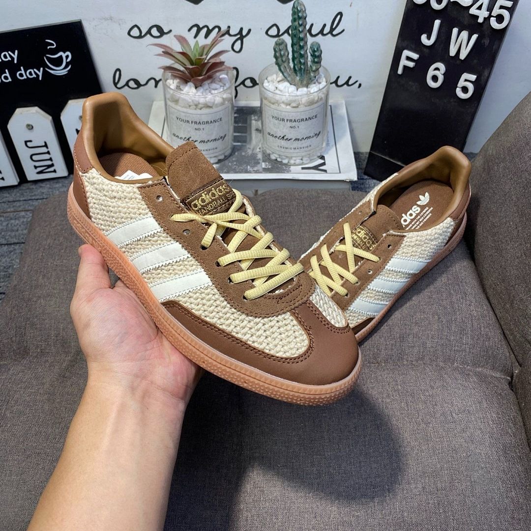 $64 Adidas ZT11596