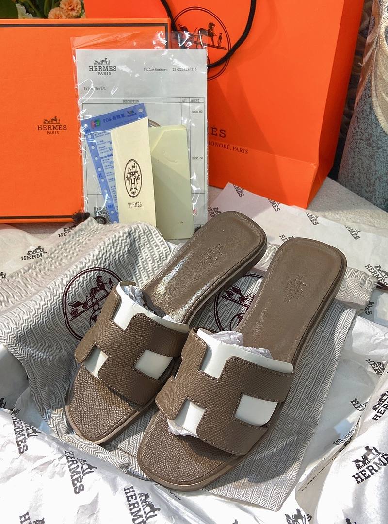 AMSXZ044 $38 Hermes