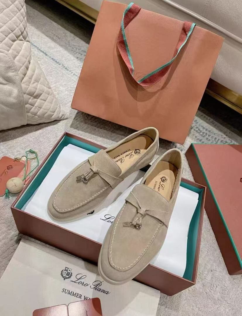 XYRXZ004 65$ Loro Piana