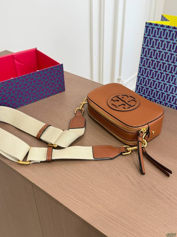 תיק טורי בראץ' 184 ש"ח Tory Burch