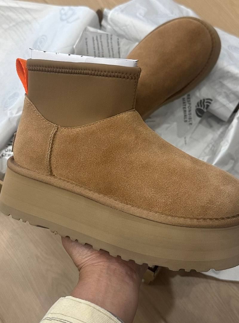 GGXZ023 73$ UGG