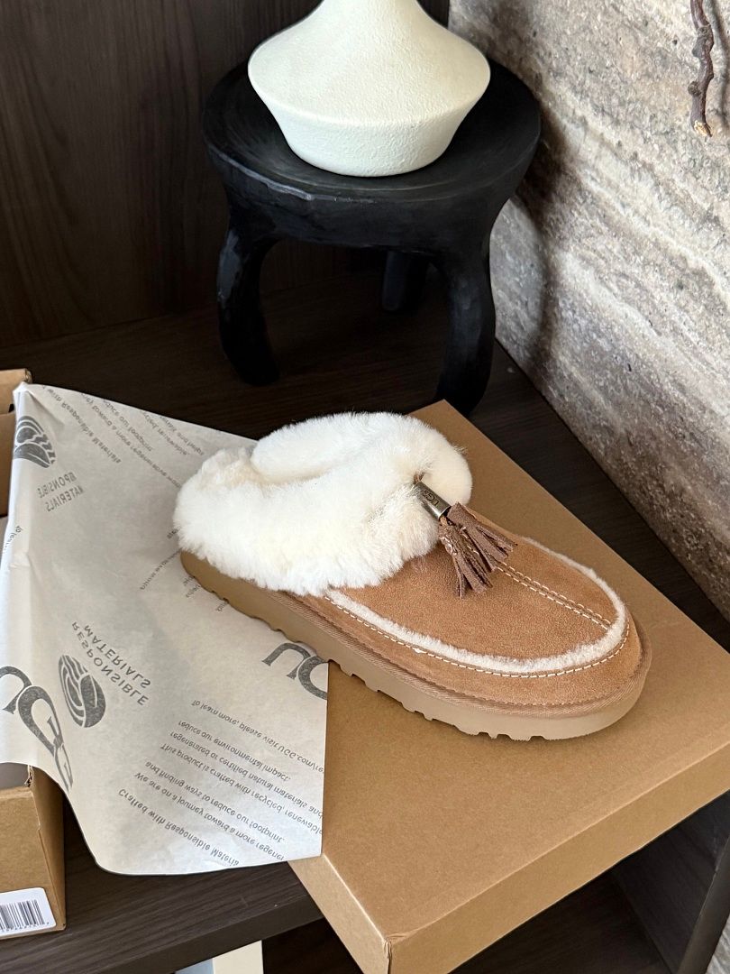 PP423 UGG plush shoes 72$