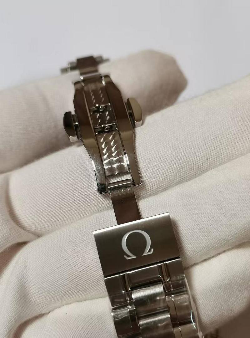 $100 OMEGA ZT12121