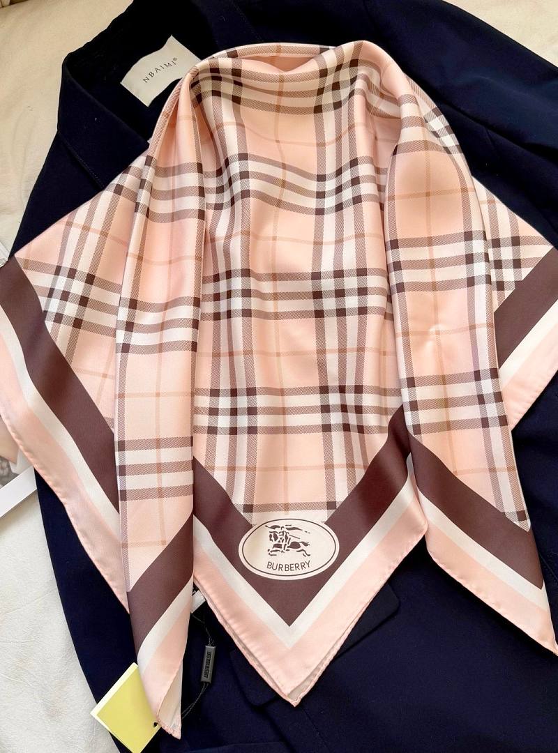 WB44517 SIZE:90*90CM